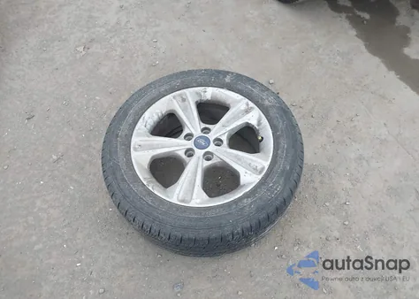 2014 Ford Escape S z USA, uszkodzony, nr VIN 1FMCU0F73EUE07196